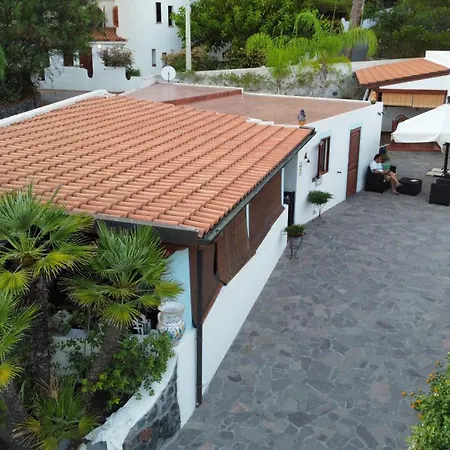 Crimi * Vulcano (Isola)
