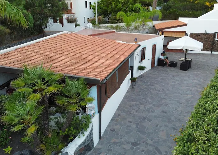 Crimi * Vulcano (Isola)